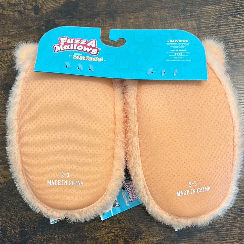 Fuzz A Mallows by Squishmallows Fuzzy Fox Slippers - Picture 5 of 8